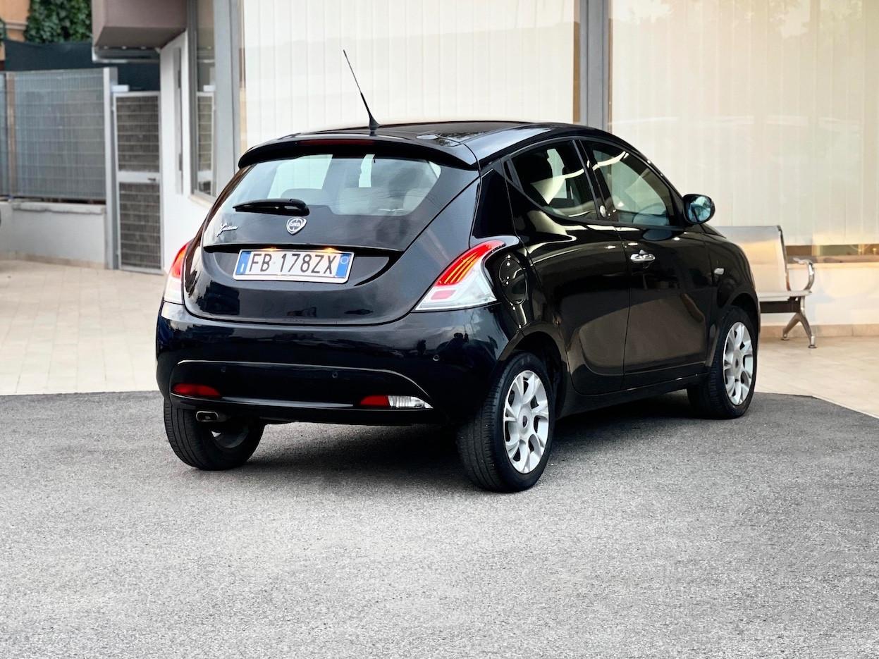 Lancia Ypsilon 1.2 GPL 69CV E6 Neo. - 2015