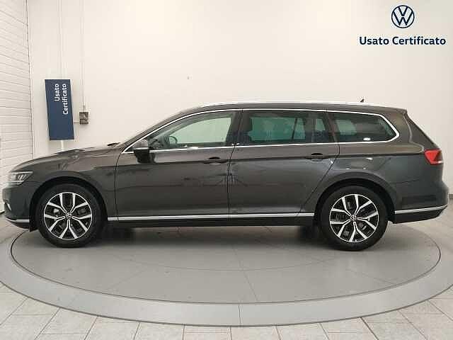 Volkswagen Passat 8ª serie Variant 2.0 TDI SCR EVO DSG Executive