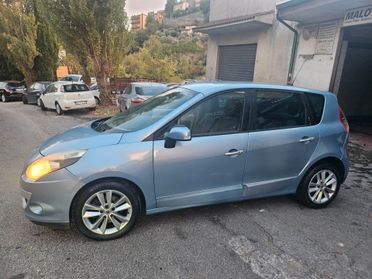 Renault Scenic 1.5 dCi 110CV Dynamique 2010