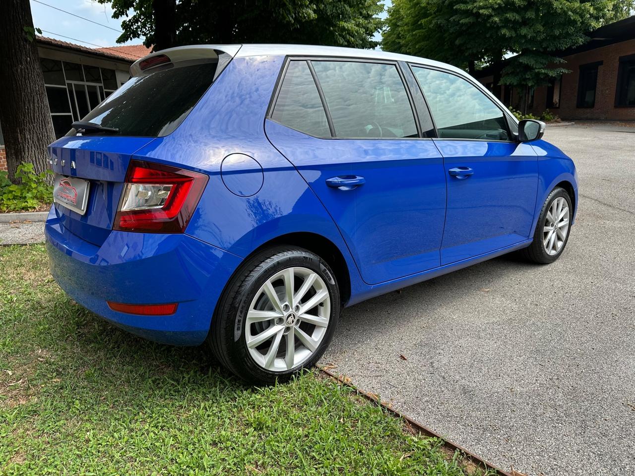 Skoda Fabia 1.0 MPI 60 CV Twin Color Nero