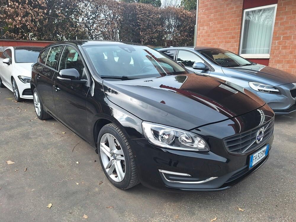 Volvo V60 D2 Kinetic - cambio automatico -