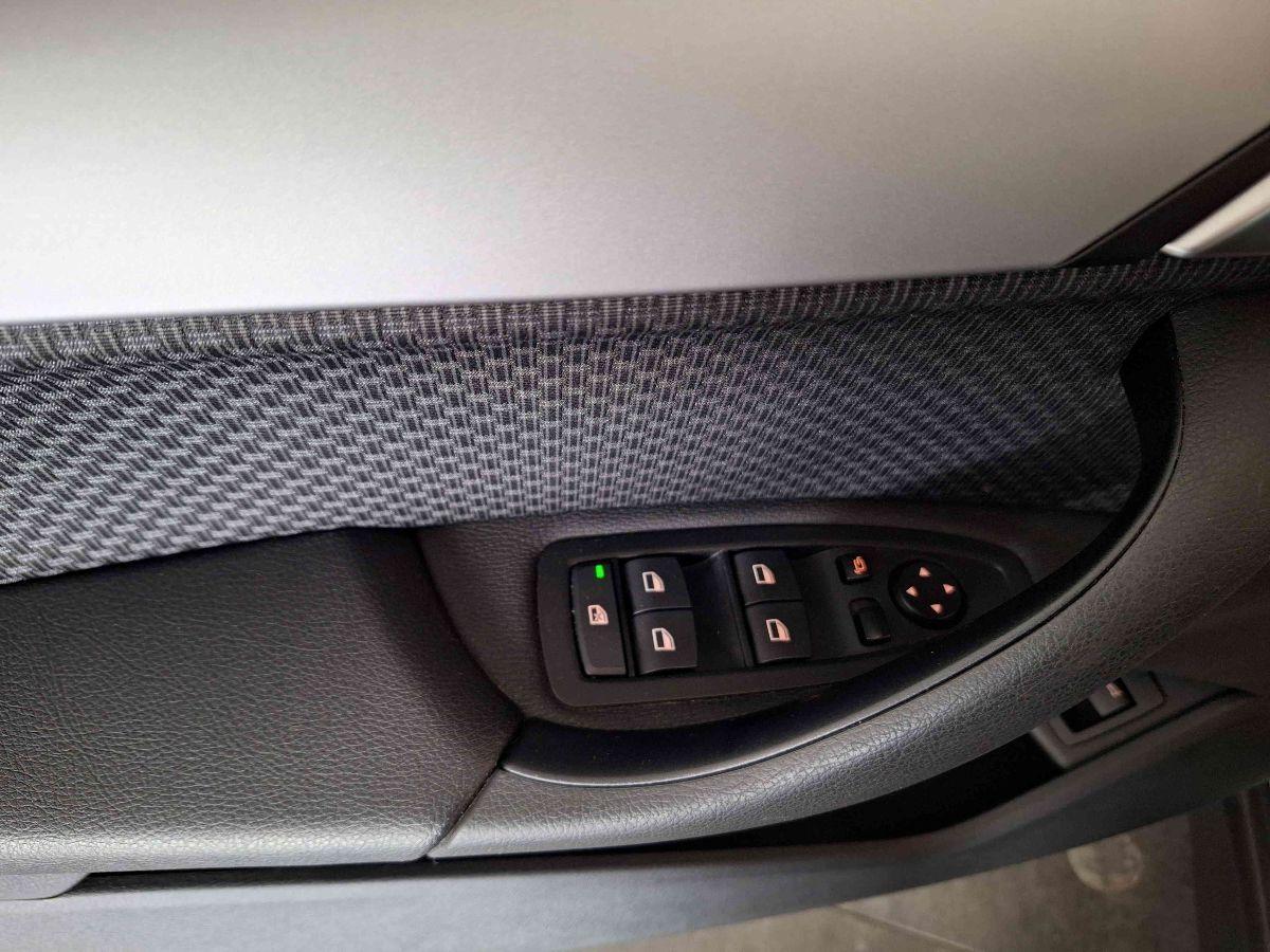 BMW X1 sDrive18i Adv - UNICO-PROPR - X NEO-PATENTATI - RETRO-CAMERA- PORTELLO ELETTR - GARANZIA