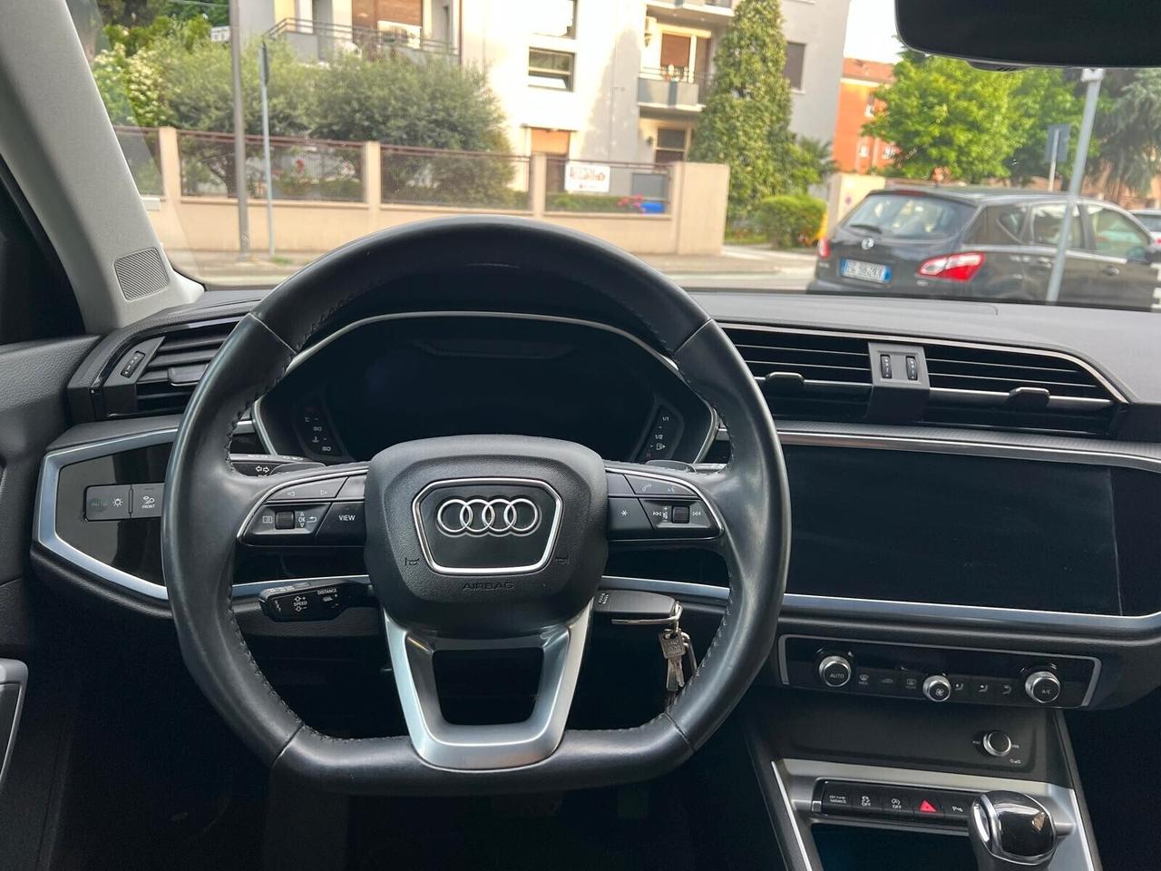 AUDI Q3 SPB 40 TDI quattro STRONIC SLINE EDITION
