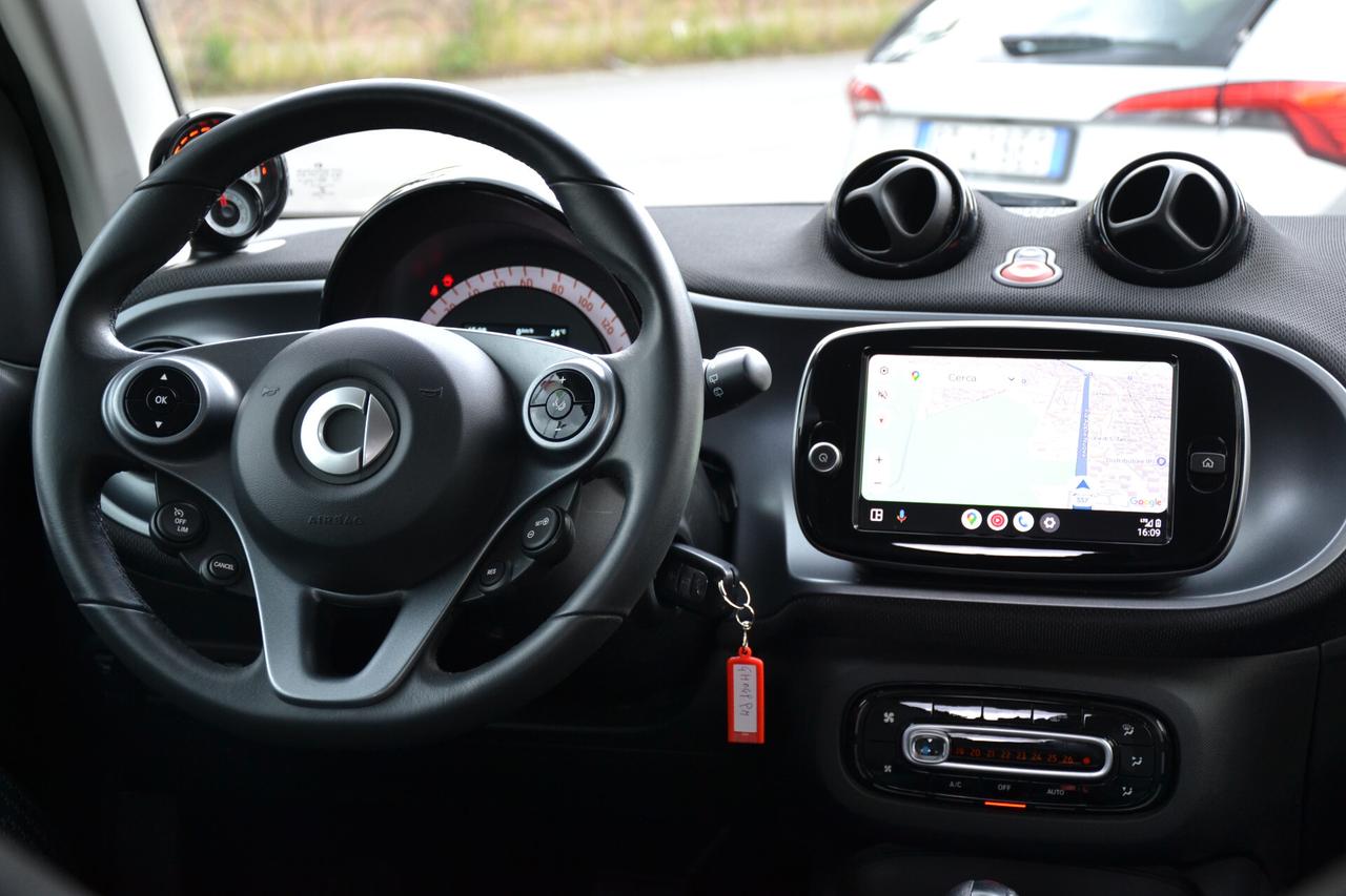 Smart ForTwo EQ PASSION **FARI LED*PREZZO VERO**CARICA RAPIDA**