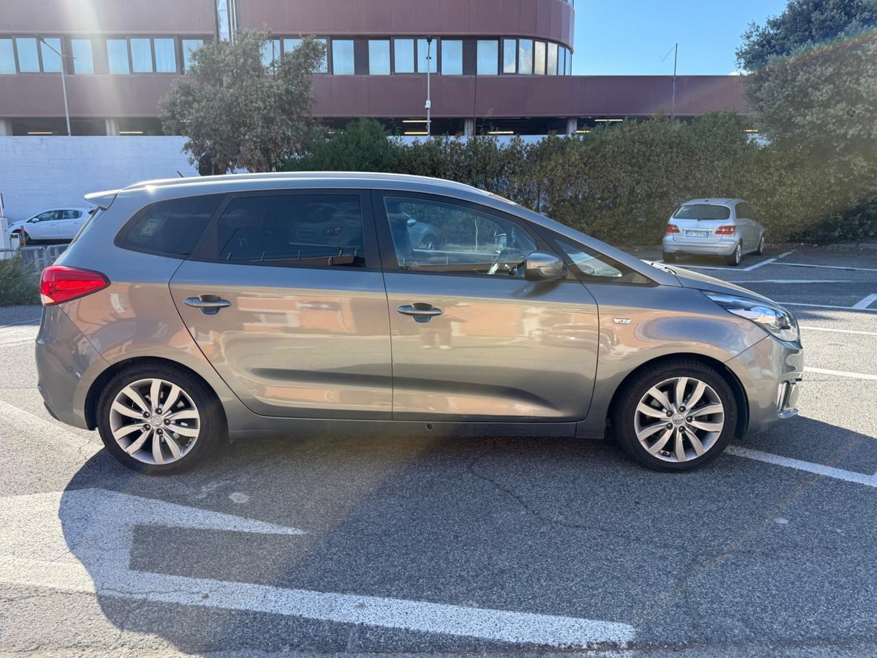 Kia Carens 1.7 CRDi 115 CV Business Class
