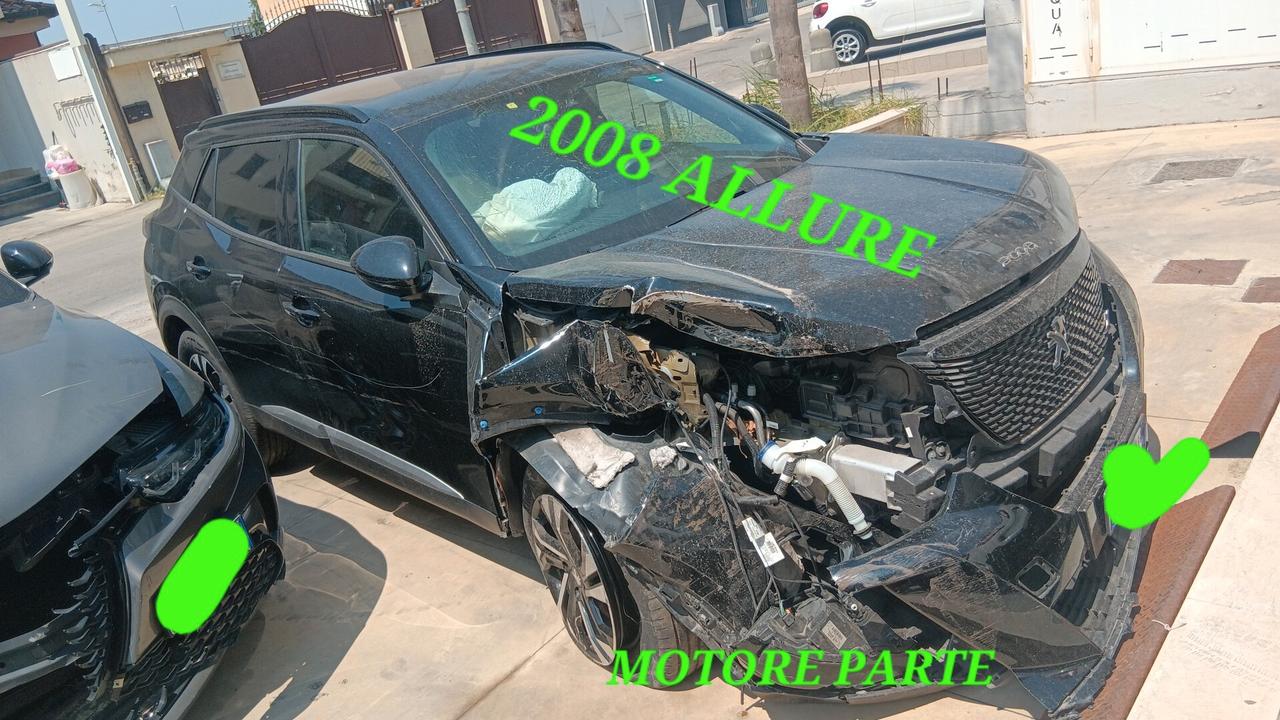 Peugeot 2008 Allure incidentata sinistrata km 29.000