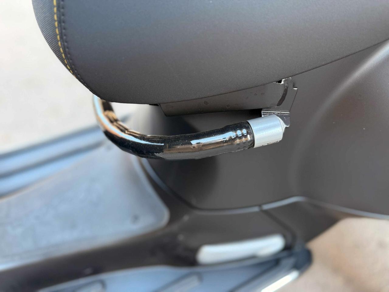 Piaggio Vespa 300 GTS BLACK