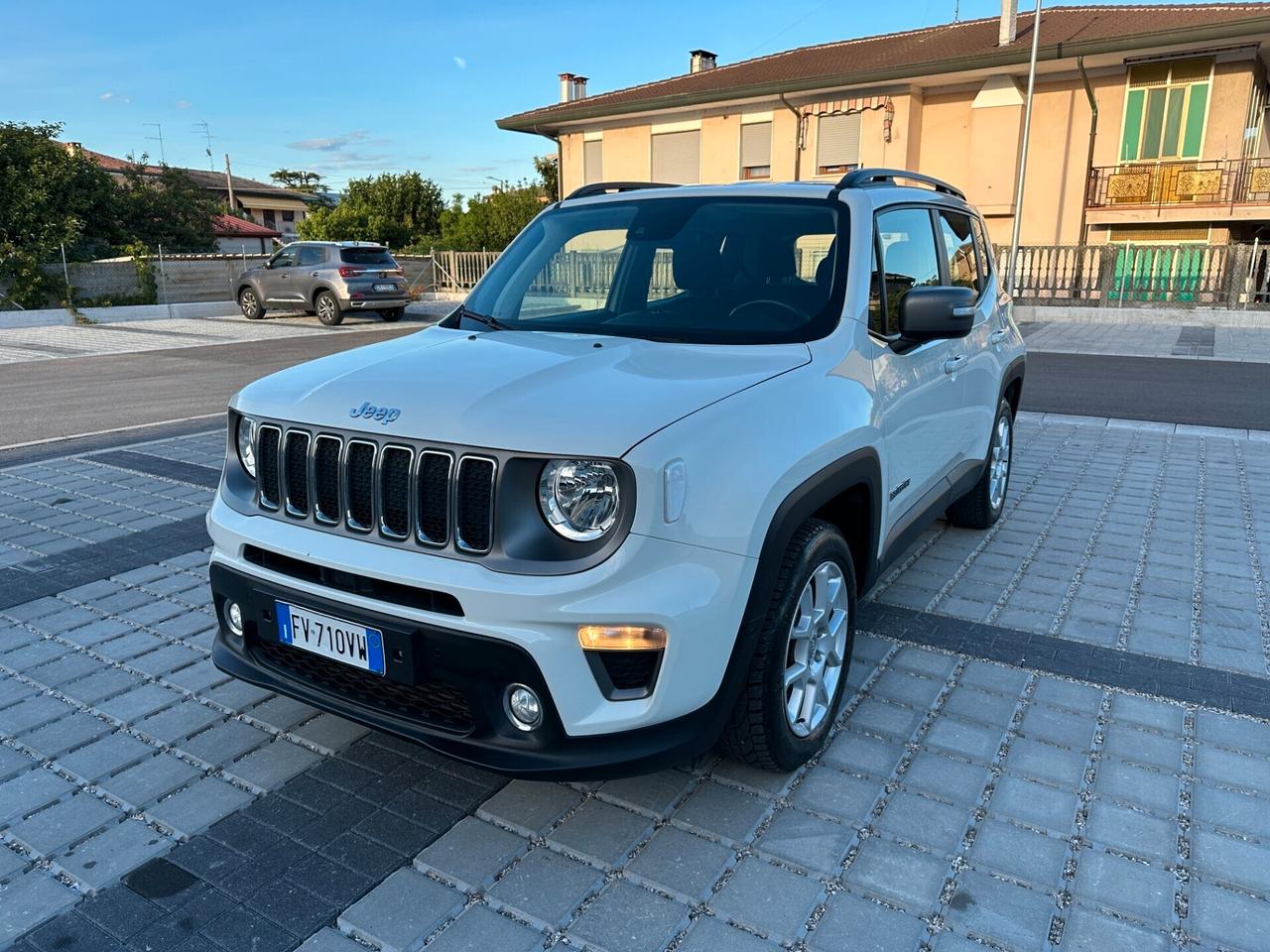 Jeep Renegade 1.6 Mjt DDCT 120 CV Longitude cambio automatico