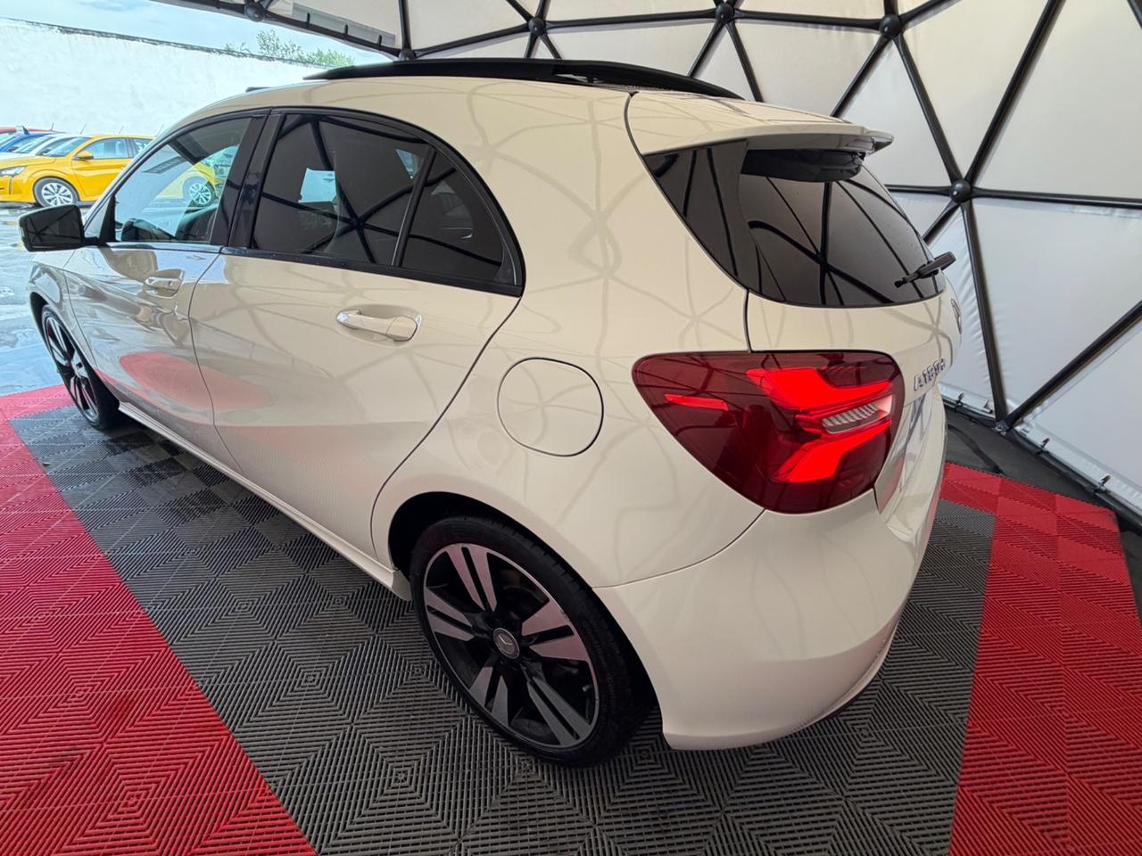 Mercedes-benz A 180 d Premium