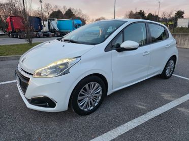 Peugeot 208 PureTech 82 5 porte Allure