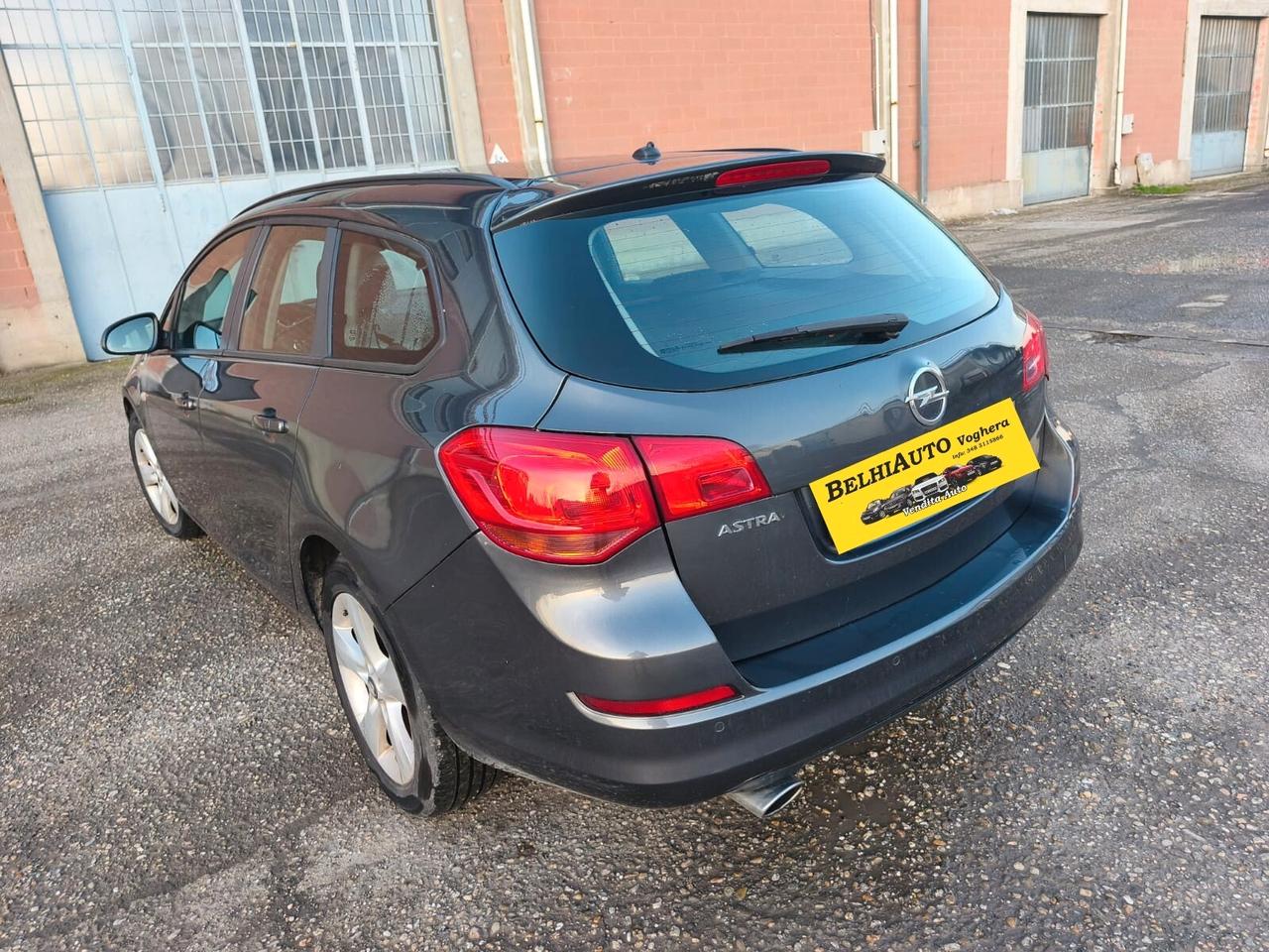 Opel Astra Sw 2012----1.4 Benzina GPL