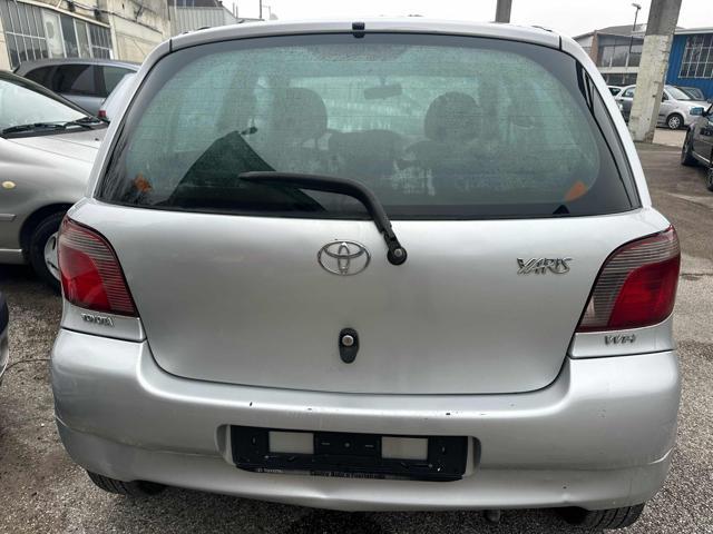 TOYOTA Yaris 1.0i 16V cat 5 porte Sol