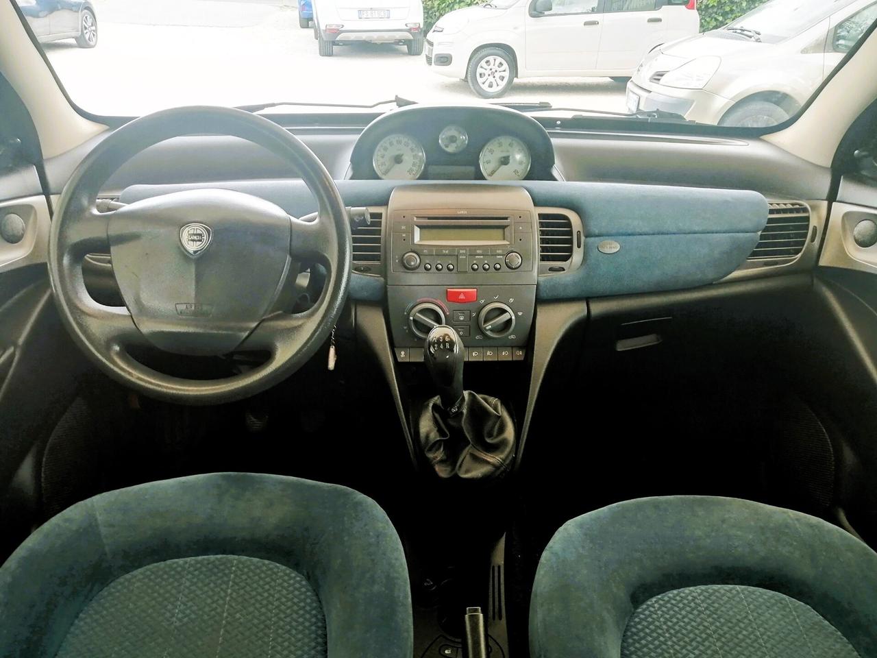 Lancia Ypsilon 1.3 mtj 69 cv