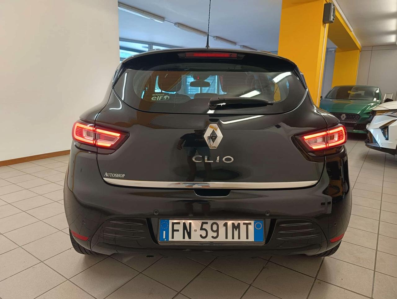 Renault Clio 1.2 75 CV 5 porte Duel2