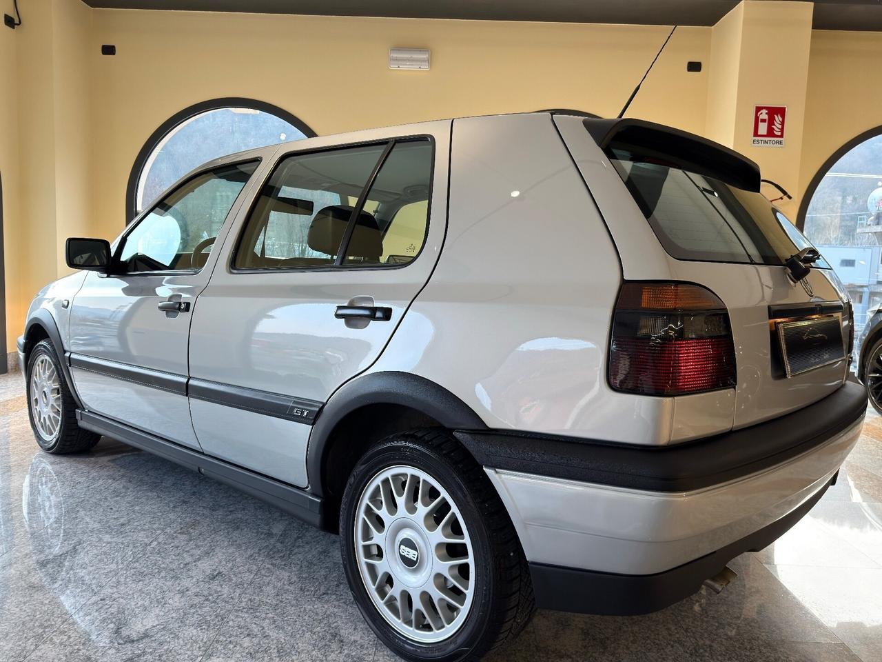 Volkswagen Golf 1.6 cat 5 porte GT Special GT