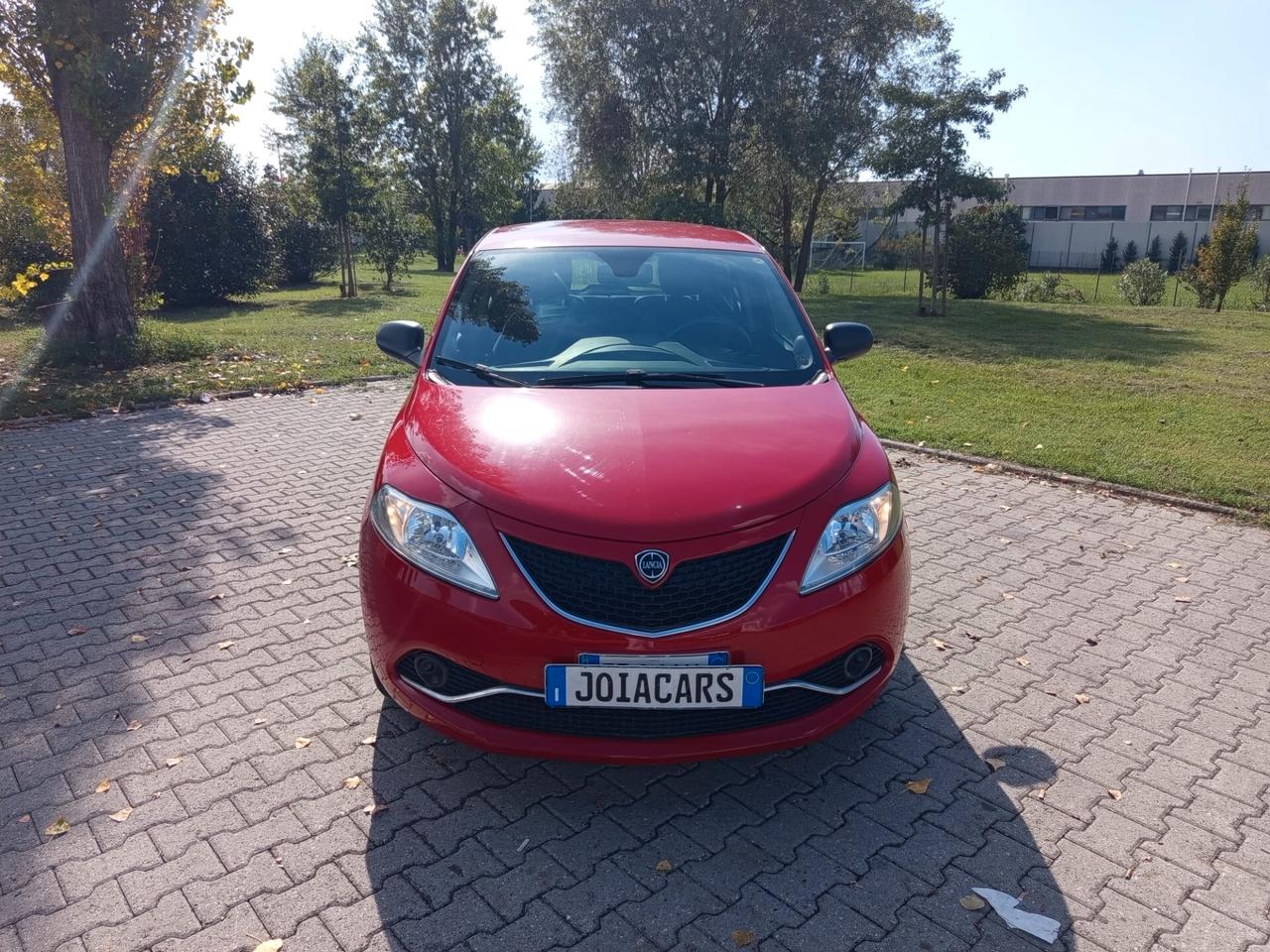 Lancia Ypsilon 1.2 69 CV 5 porte Mya