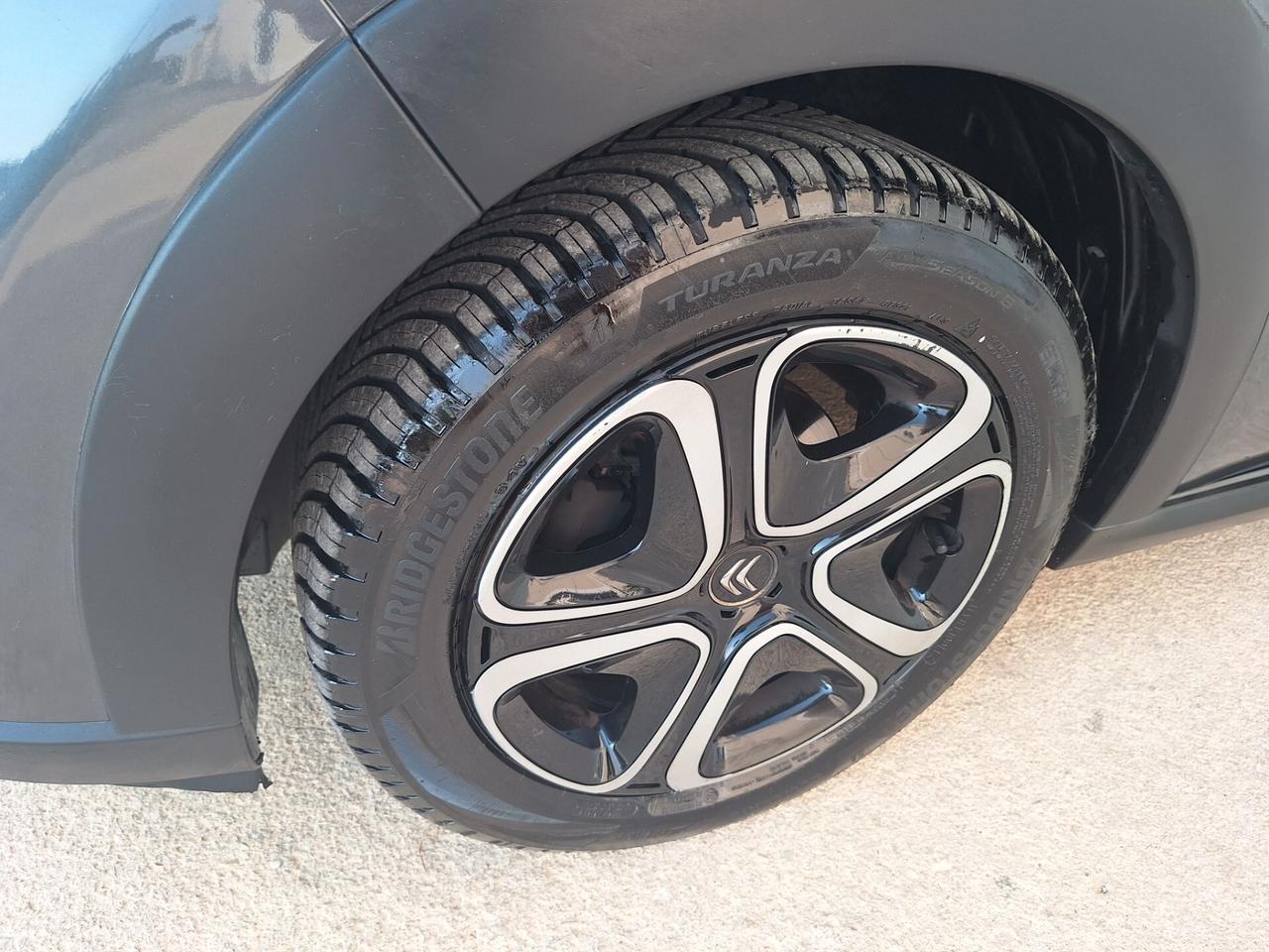 Citroen C3 1.6 hdi 75 cv Shine CARPLAY
