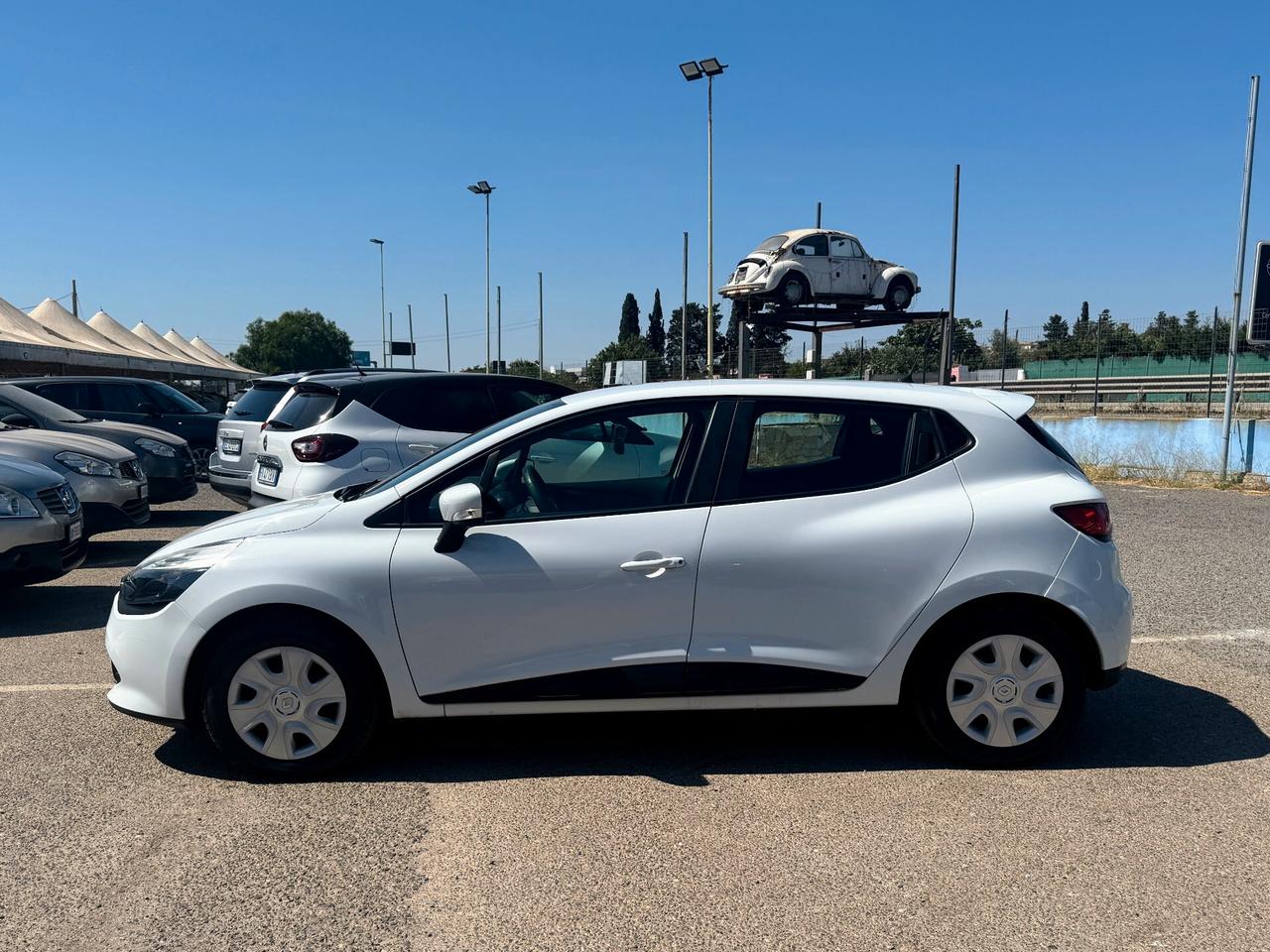 Renault Clio 1.2 75CV GPL - NEOPATENTATI 2014