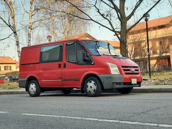 Ford Transit FORD TRANSIT 6 POSTI FURGONATO 2.2 DIESEL