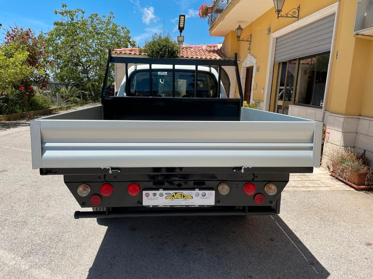 Mitsubishi L200 2.5 DID Intense 4X4 SINGLE CAB 4 Posti Con Cassone
