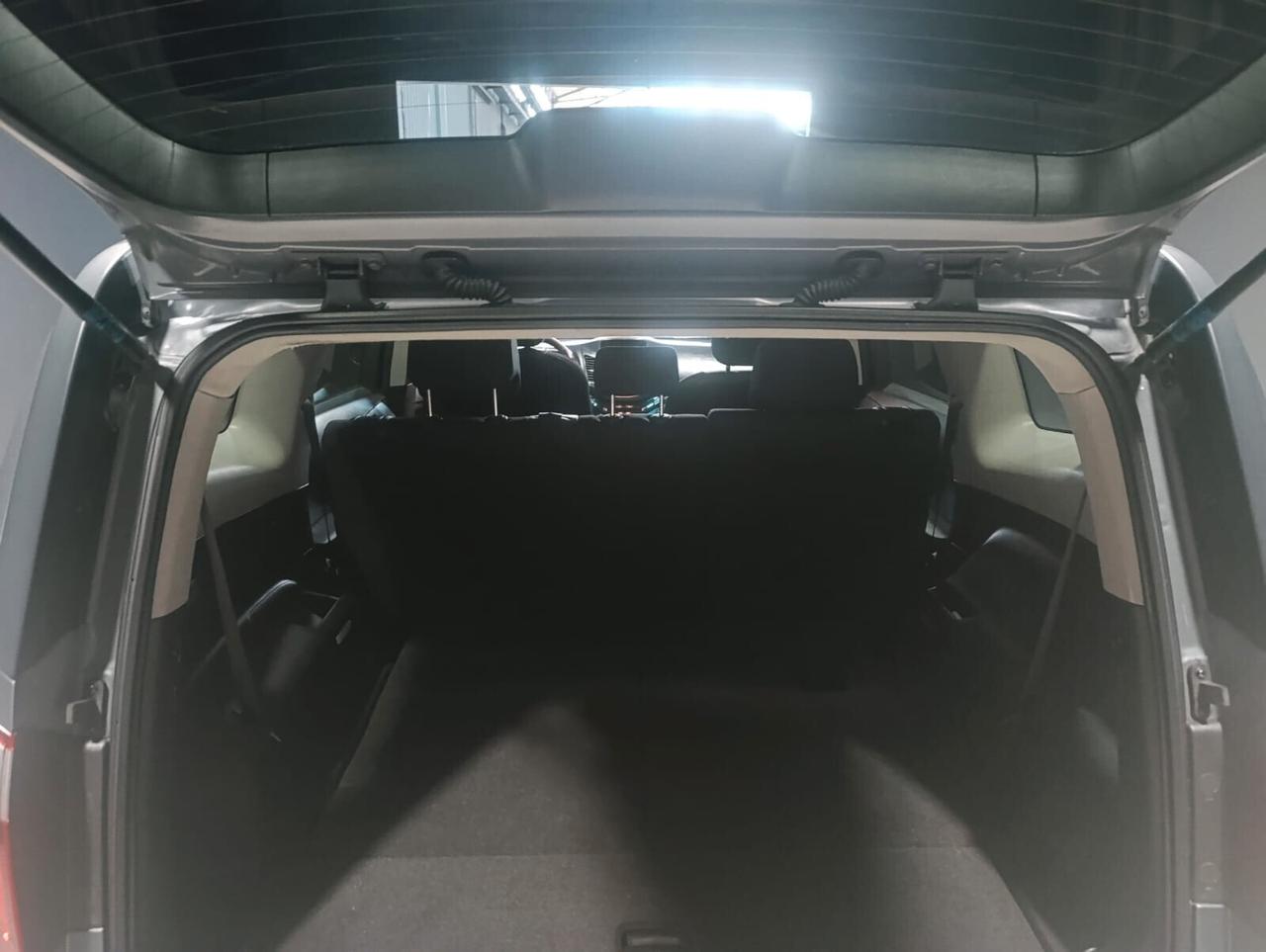 Chevrolet Orlando del 2013 GPL FINO 2033 7 POSTI