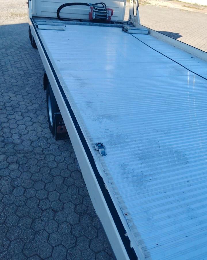 VOLSKWAGEN CARRO ATTREZZI 2.5 80KW