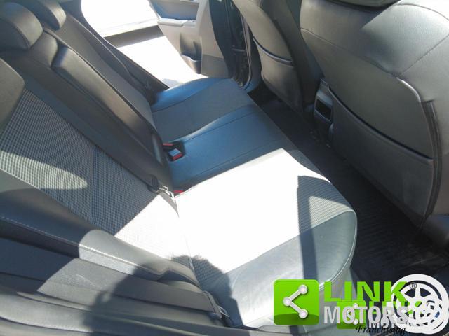 TOYOTA Auris lounge