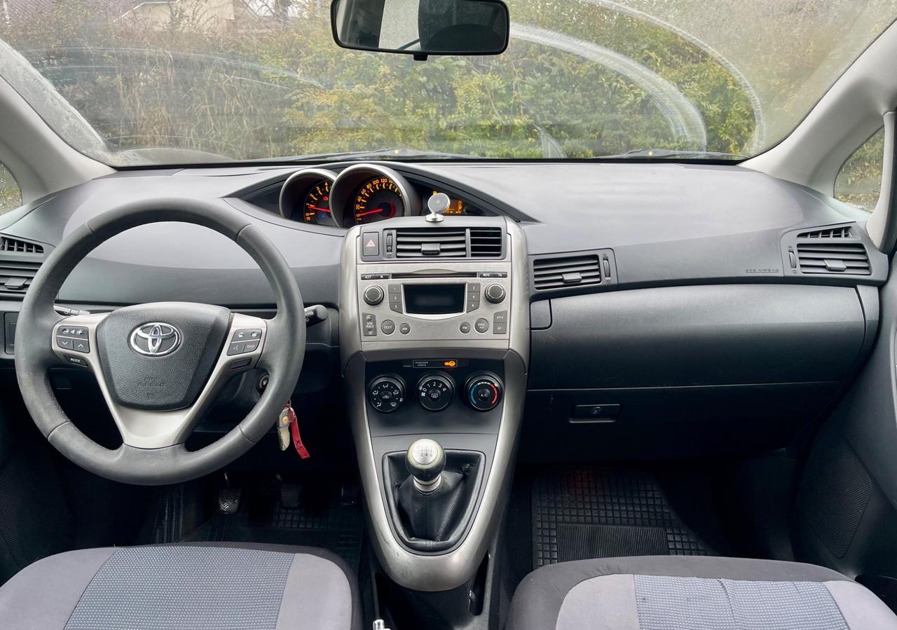 Toyota Verso 2.0 D