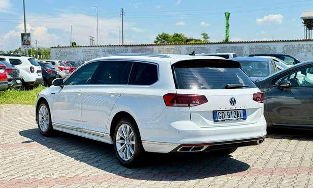 Volkswagen Passat Variant 2.0 tdi R-Line Executive 150cv dsg