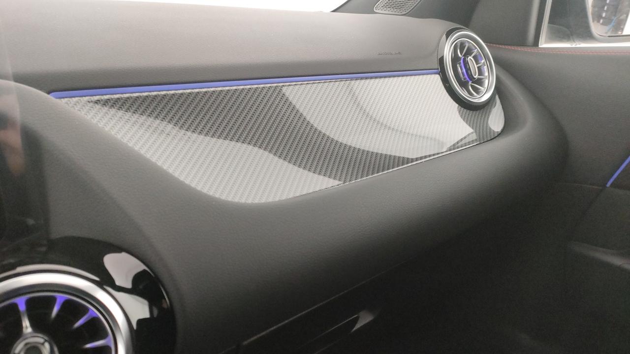 Mercedes-Benz GLA 200 d automatic