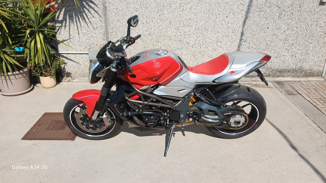 Mv Agusta Brutale 1090 RR permute