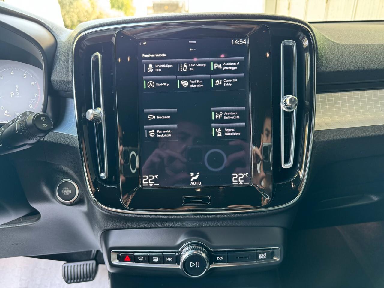 Volvo XC40 1.5 T2 Core GEARTRONIC UNIPROPR GARAN24