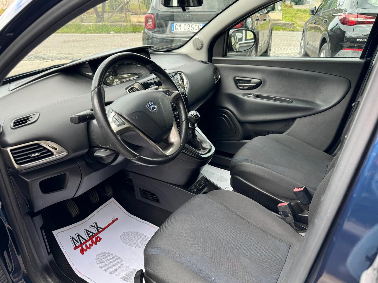 Lancia Ypsilon 1.2 69 CV 5 eco chic