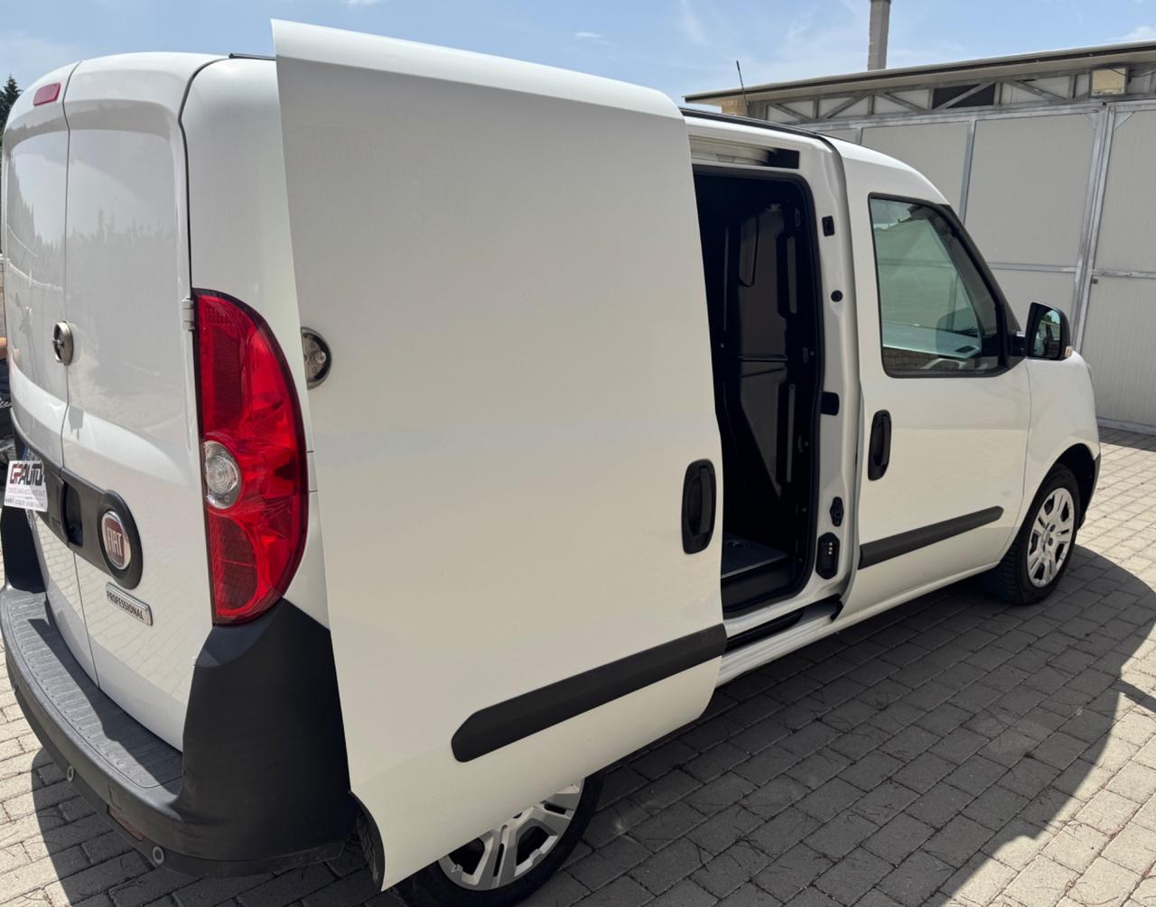 FIAT DOBLO CARGO 1.6 MJT 105 CV LOUNGE CH1