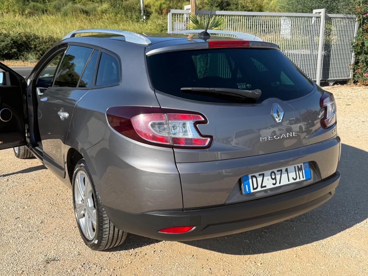 Renault Megane 1.5 dCi 110CV 2.499€