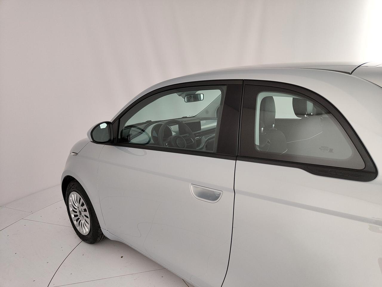 Fiat 500 500e Berlina