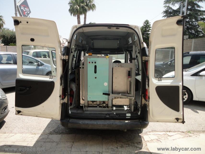 FIAT Doblò 1.9 JTD TRASPORTO DISABILI