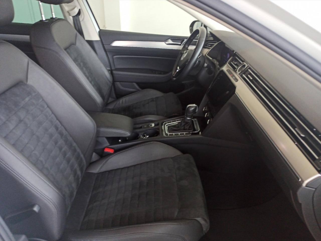 Volkswagen Passat variant 2.0 tdi executive 150cv dsg 7m