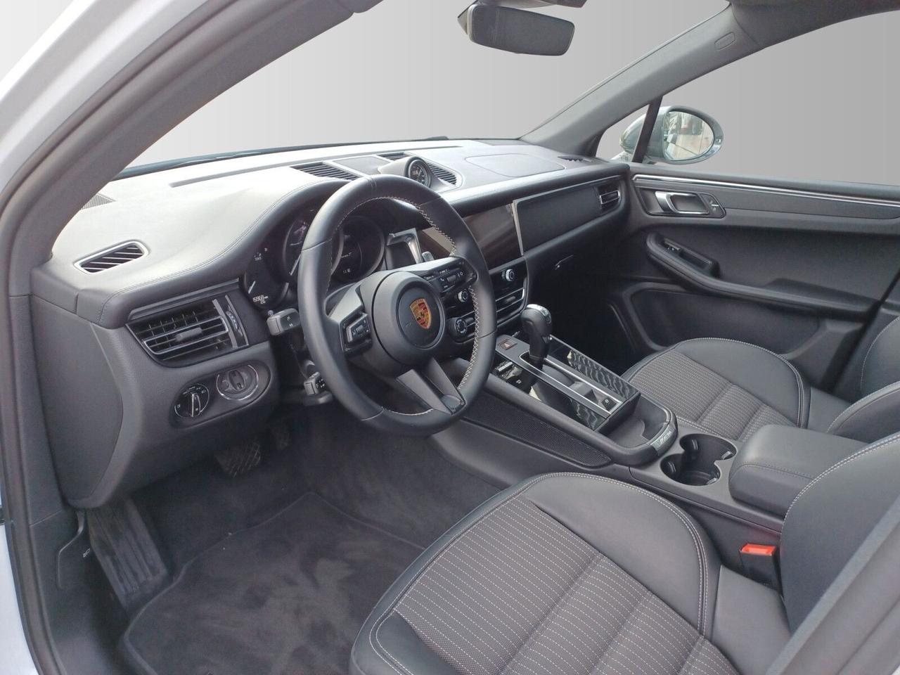 Porsche Macan 2.0 T