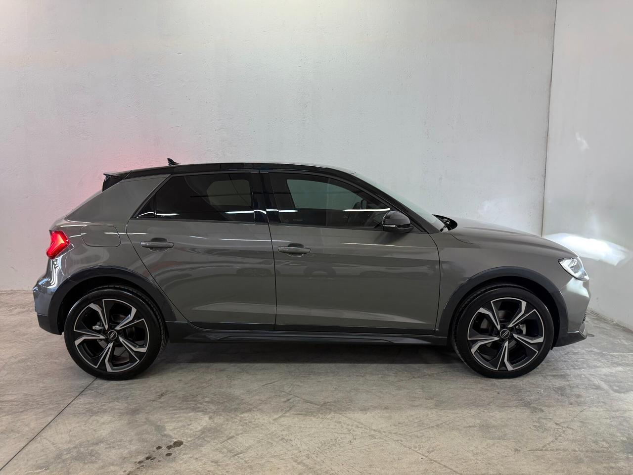 Audi A1 Allstreet 30 1.0 Tfsi Identity Contrast 110cv s tronic SERVICE E GARANZIA AUDI