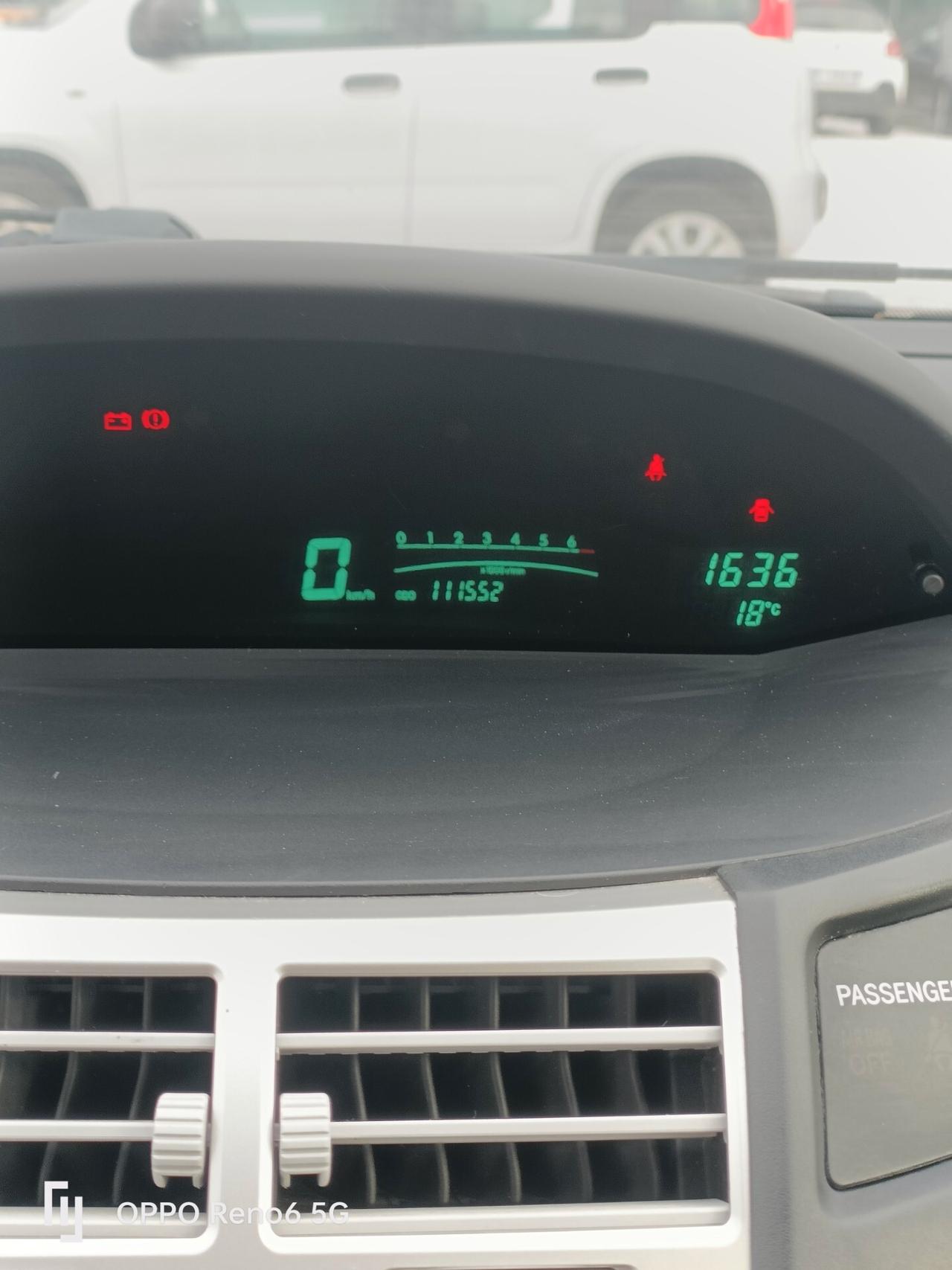 Toyota Yaris 1.3 5 porte Sol