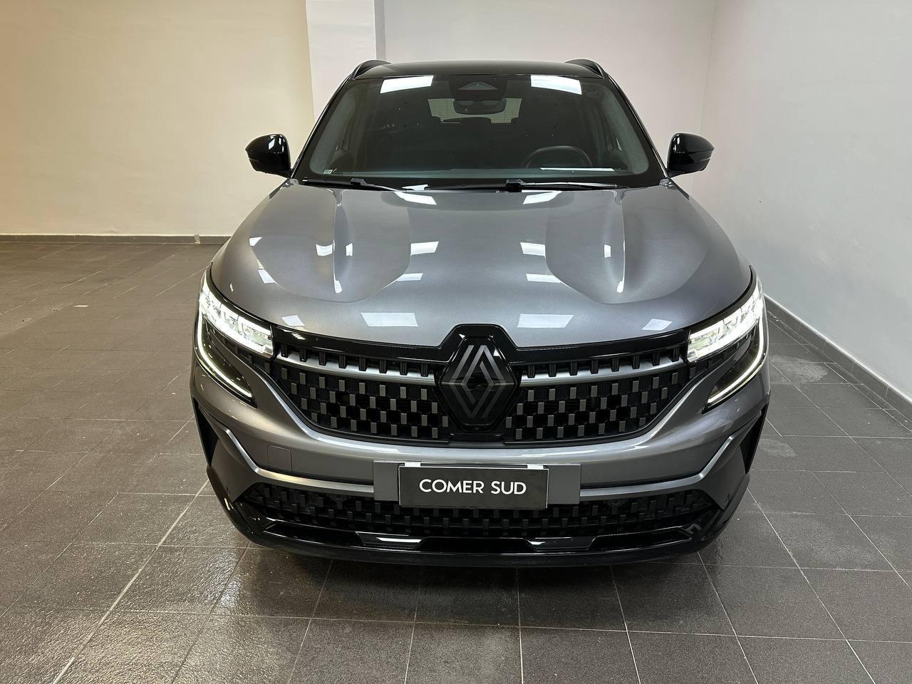 RENAULT Austral 2023 - Austral 1.2 E-Tech full hybrid Iconic Esprit Alpine 200cv auto