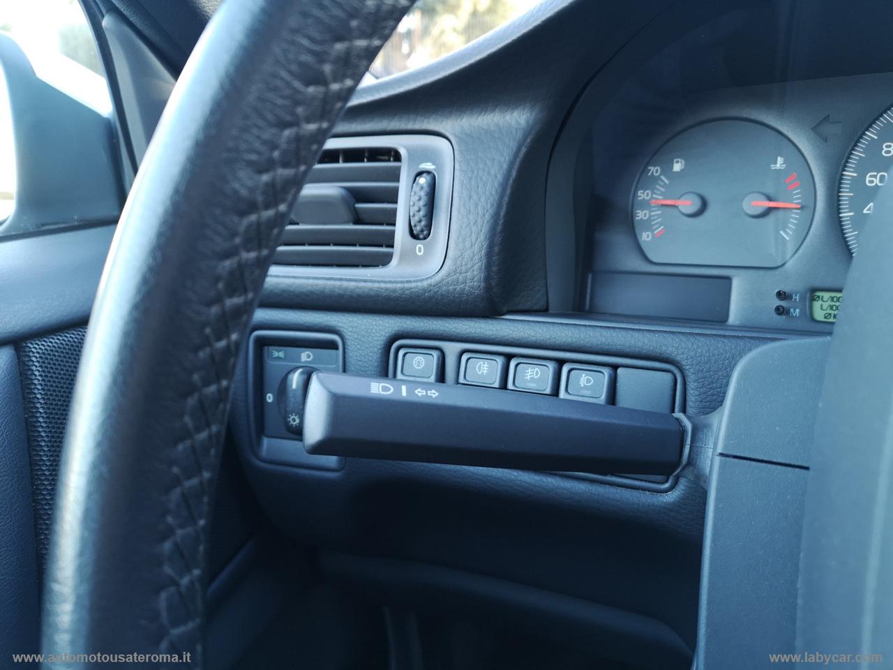 VOLVO V70 2.0I TURBO 20V CAT. T-5 AWD Optima RATE AUTO MOTO SCOOTER