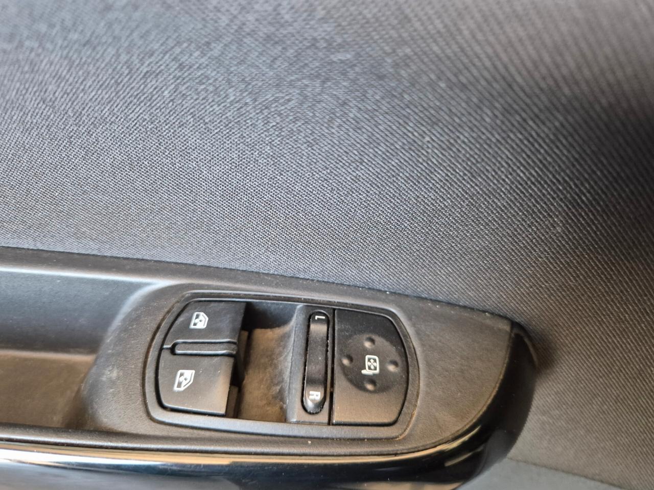 Opel Corsa 1.2 5 porte Advance