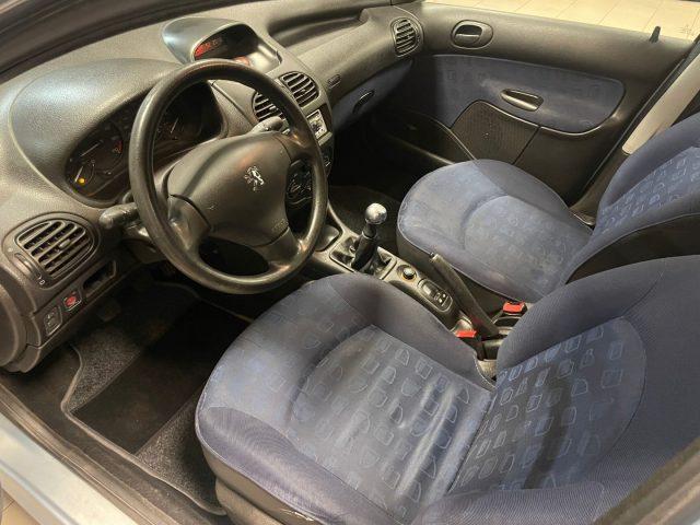 PEUGEOT 206 1.4 BENZ 75CV 5p. Roland Garros ADATTA NEOPATENTAT
