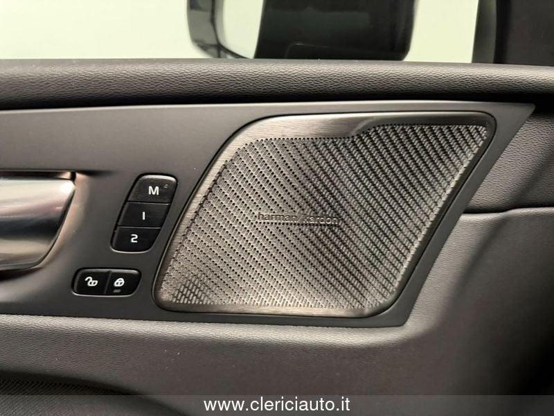 Volvo XC60 T6 Recharge Plug-in Hybrid AWD aut. Ultimate Dark