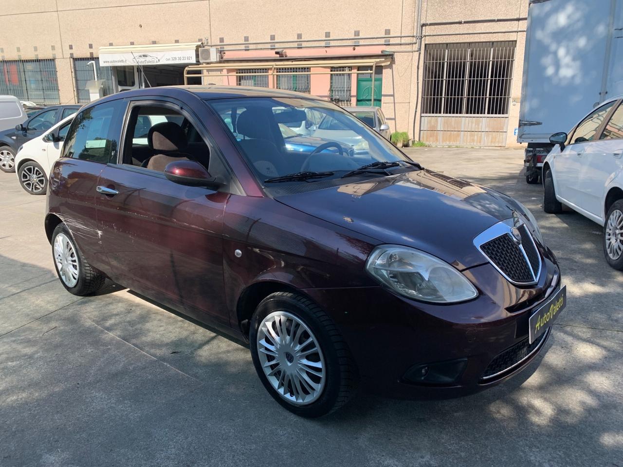 Lancia Ypsilon 1.2 Oro