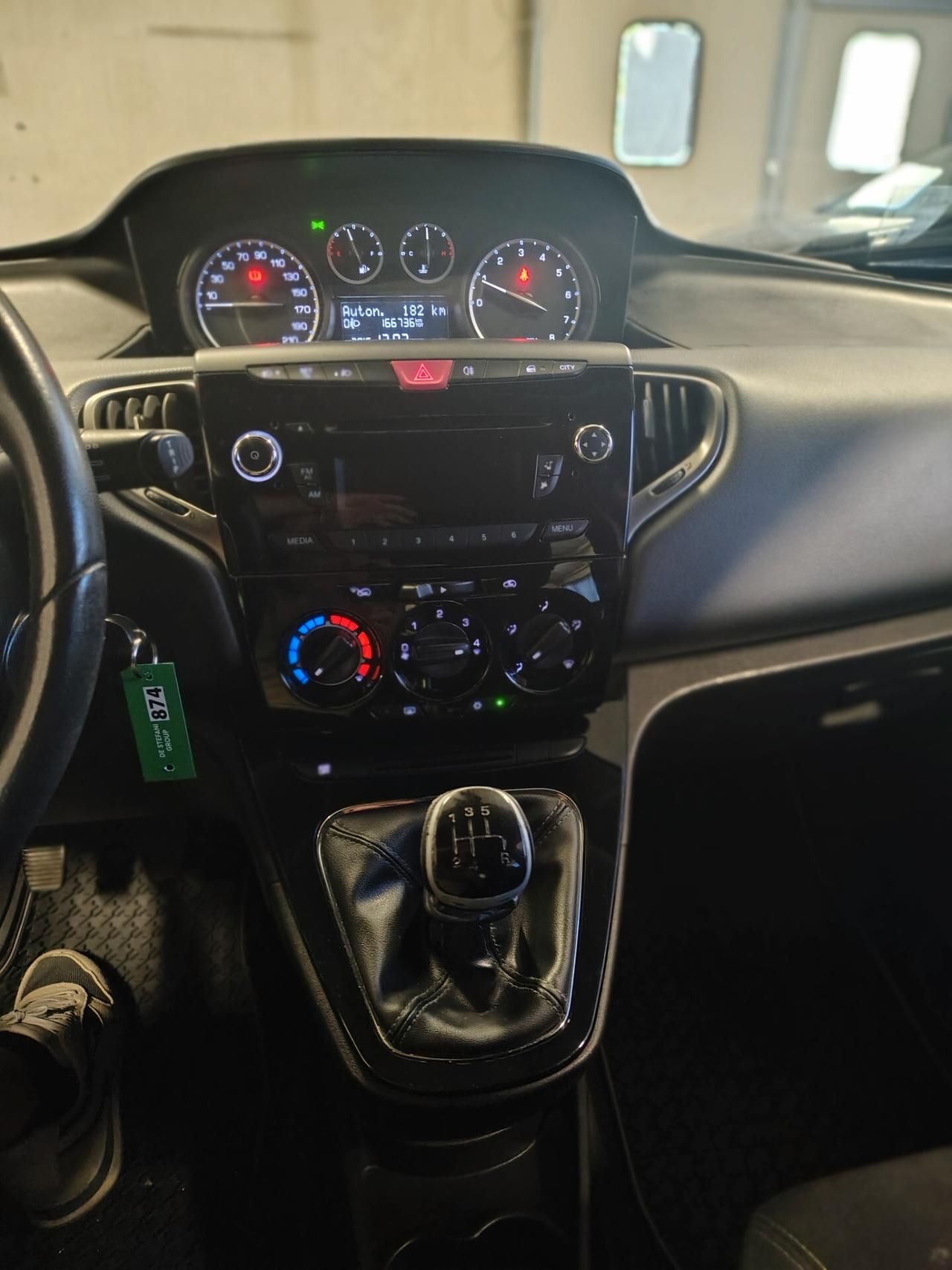 Lancia Ypsilon 1.2 69 CV 5 porte S&S Platinum