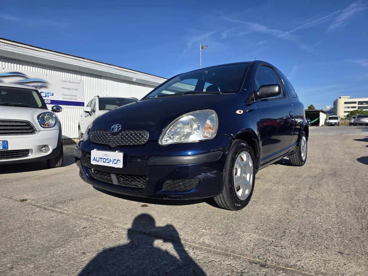 Toyota Yaris 1.0i 16V cat 3 porte Sol