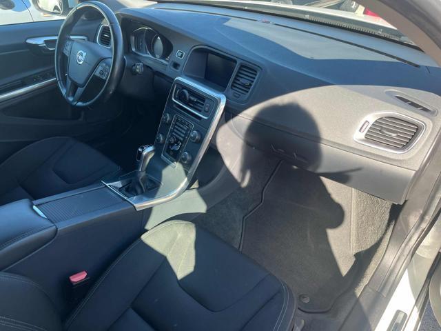 VOLVO V60 D2 Summum